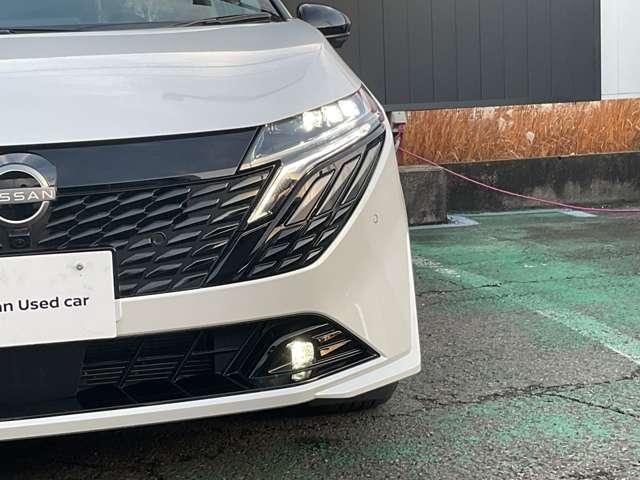 オーラ 1.2 G レザーエディション ※雹害車/プロパイロット/アラウンドビュー スマ-トキ- ETC車載器 AHB LEDライト ナビ&TV 追従式クルーズコントロール レーンキープ アルミホイール エアバッグ エアコン ABS(18枚目)