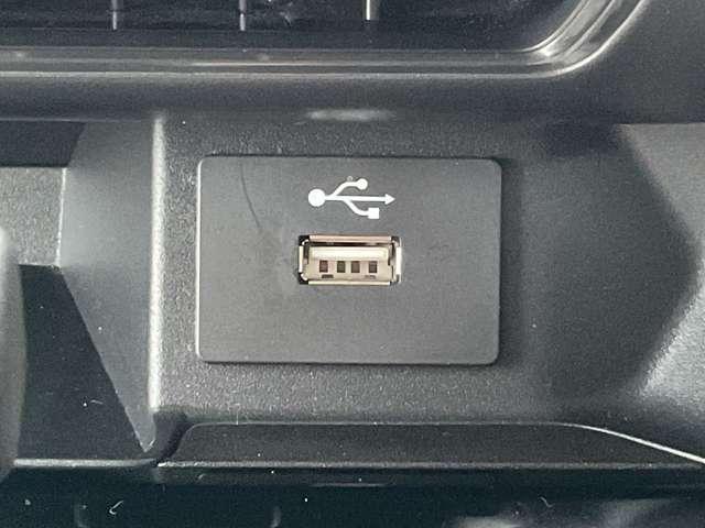 ルークス 660 X 純正ナビ/アラウンドビューモニター/左オー 地デジ 緊急ブレーキ レーンアシスト ワンオ-ナ-車 アイドリングS インテリキー ドラレコ サイドエアバック Bカメラ パワーウインドウ 盗難防止装置(10枚目)