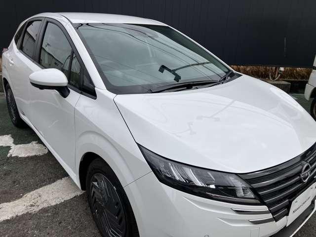 ノート １．２　Ｘ　※雹害未使用車／ナビ無し／アラウンドビュー　助手席エアバック　ＰＳ　ＰＷ　盗難防止　キーフリーシステム　【ＬＥＤヘッドライト】　ＡＡＣ　オートハイビーム　カーテンエアバック　バックカメラ　ＡＢＳ（52枚目）