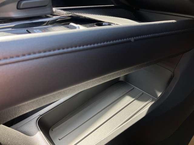 ノート １．２　Ｘ　※雹害未使用車／ナビ無し／アラウンドビュー　助手席エアバック　ＰＳ　ＰＷ　キーフリーシステム　【ＬＥＤヘッドライト】　ＡＡＣ　アルミ　オートハイビーム　カーテンエアバック　バックカメラ　ＡＢＳ　エアＢ（49枚目）