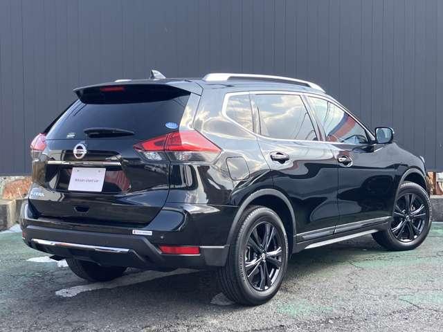 エクストレイル 2.0 20Xi レザーエディション 2列車 タン色内装/社外(パナソニック製)メモリー アルミホイール ハイビームアシスト メモリーナビ レーダークルーズ レザーシート スマートキー 全周囲カメラ 衝突被害軽減システム シートヒーター ETC(2枚目)