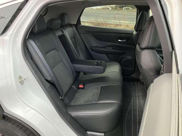 アリア B6 当社社用車/プロパイロット2.0/純正ナビ/ア 展示試乗車 Pバックドア バックカメラ ドライブレコーダー LED スマートキー ETC フルオートエアコン パーキングアシスト レーンアシスト(8枚目)