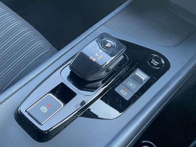 ノート 1.2 X 当社社用車/純正ナビ/バックカメラ/LEDオー 地デジフルセグTV 運転席エアバック LKA オートLED インテリジェントキ メモリ-ナビ 展示試乗車UP LEDヘッドランプ ETC セキュリティー(13枚目)