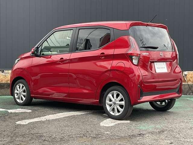 デイズ ６６０　Ｘ　※雹害車／アラウンドビューモニター／純正ナ　１オーナ　フルセグテレビ　衝突軽減ブレーキ　アイドリングストップ搭載　試乗車ＵＰ　スマ－トキ－　助手席エアバッグ　Ｂカメラ　ＬＥＤヘッドランプ　ＬＤＷ　ＰＳ（12枚目）