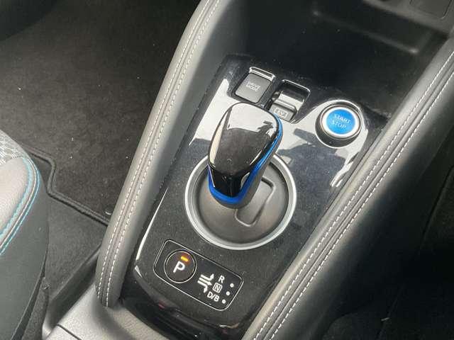 キックス １．２　Ｘ　（ｅ－ＰＯＷＥＲ）　プロパイロット／メモリーナビＭＭ３２０Ｄ－Ｌ／前方　アラウンドビュ－　チデジＴＶ　レーダーブレーキ　フルオートエアコン　スマートキー・プッシュスタート　ハイビームアシスト　ワンオーナー車　バックカメラ（11枚目）