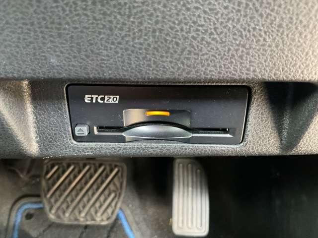 ���S���K�v���p�C���b�g�����ł��B�����Ԑ�p���H�ȂǂőO�Ԃɍ��킹�A�A�N�Z���A�u���[�L�A�n���h��������T�|�[�g�B���K�Ȃ���Ǔ˗\�h�ɂ��Ȃ���S�ł��B