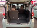 リヤシートは５：５分割で倒せます。リヤシートを前方に倒せば、大きな荷物も載せられます。