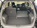 リヤシートは６：４分割で倒せます。リヤシートを前方に倒せば、大きな荷物も載せられます。