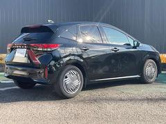 ��䤫�ʥ֥�å��Υܥǥ��������Ǥ�����Ź�߸˼�ξ����ĺ�������ˤ��꤬�Ȥ��������ޤ����ְ¿������ꡦ��­�פ��Ϥ�����Σɣӣӣ��Ρ���-�ã��ңӰ��������������ѥ쥹���ҤǤ��� 2