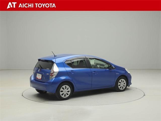 アクア Ｓ　スマートキープッシュスタート　キーレスエントリ　フルセグ地デジ　イモビ　ナビ＆ＴＶ　オートエアコン　デュアルエアバック　ＥＳＣ　Ｂカメラ　パワーウィンドウ　ＡＵＸ端子　ＥＴＣ　ＤＶＤ再生可能　ＳＲＳ（6枚目）