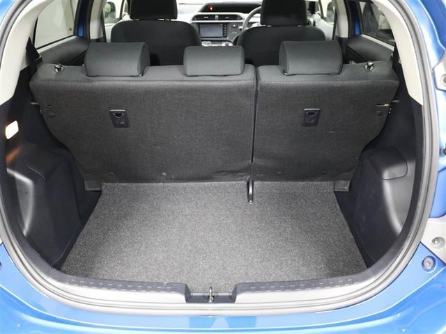 アクア Ｓ　スマートキープッシュスタート　キーレスエントリ　フルセグ地デジ　イモビ　ナビ＆ＴＶ　オートエアコン　デュアルエアバック　ＥＳＣ　Ｂカメラ　パワーウィンドウ　ＡＵＸ端子　ＥＴＣ　ＤＶＤ再生可能　ＳＲＳ（21枚目）