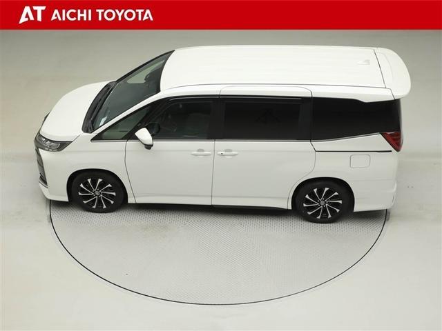 ノア ハイブリッドＳ－Ｚ　横滑り防止機能　エアバッグ　オートクルーズコントロール　地デジ　両側自動ドア　ダブルエアコン　スマートエントリー　ＬＥＤランプ　バックモニター　メモリナビ　３列シート　ＥＴＣ付き　ＡＢＳ　ＡＣ１００Ｖ（11枚目）