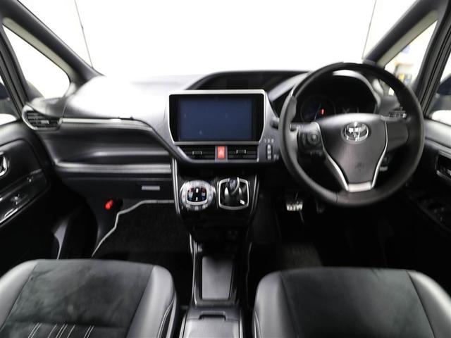 エスクァイア ハイブリッドＧｉ　プレミアムパッケージ　地上デジタル　衝突被害軽減　ＬＥＤライト　１オナ　Ｂカメラ　クルコン　スマートキー　エアロ　メモリナビ　ナビ＆ＴＶ　ＡＣ１００Ｖ　キーレス　ドラレコ　盗難防止装置　ＤＶＤ再生　ＡＢＳ　３列シート（18枚目）