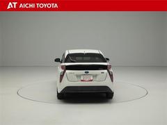 ハイブリッド車を買うならトヨタの『ＴＯＹＯＴＡ認定中古車』！保証は、初度登録年月より起算して１０年間、累計走行距離２０万キロ迄。更に、ロングラン保証が１年付で安心安全です♪ 5