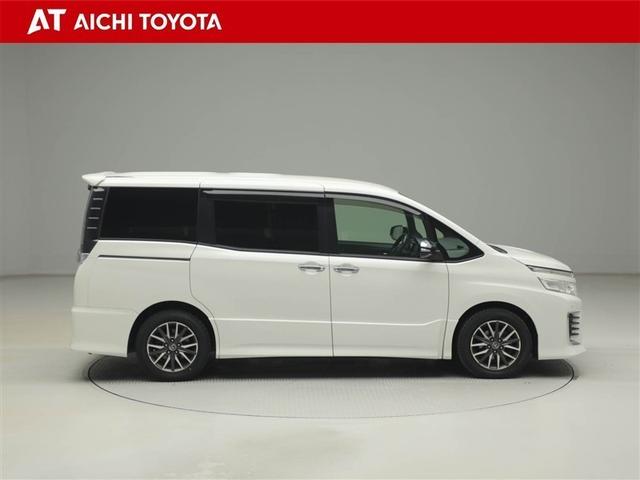 ヴォクシー ＺＳ　煌　地上デジタル　両側パワードア　アイドリングストップ車　パワーウィンド　横滑防止　１オーナ　ＤＶＤ可　盗難防止装置　スマートエントリー　Ｂカメラ　ＡＵＸ　ＬＥＤヘッドライト　メモリーナビ　３列シート（7枚目）