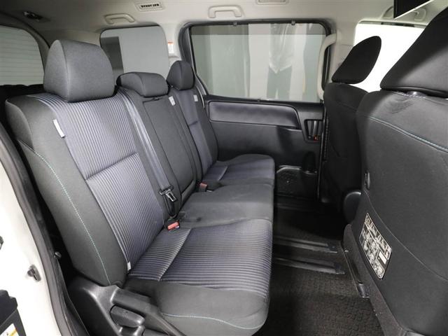 ヴォクシー ＺＳ　煌　地上デジタル　両側パワードア　アイドリングストップ車　パワーウィンド　横滑防止　１オーナ　ＤＶＤ可　盗難防止装置　スマートエントリー　Ｂカメラ　ＡＵＸ　ＬＥＤヘッドライト　メモリーナビ　３列シート（20枚目）