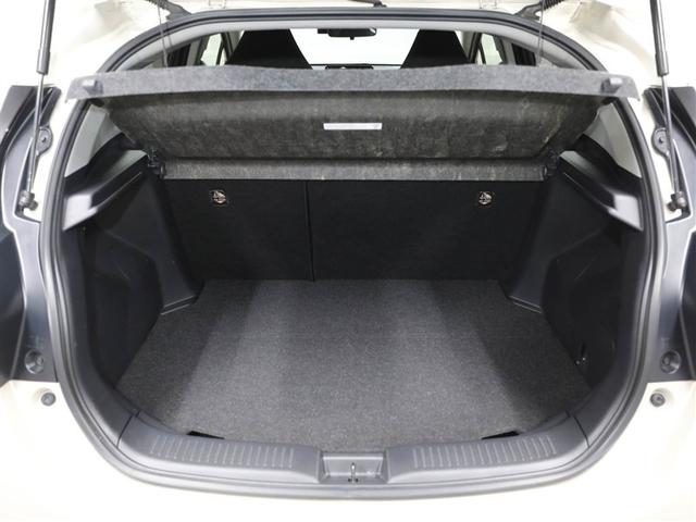 アクア Ｘ　踏み間違い防止　１００Ｖ　イモビ　ドライブレコーダー　ナビ　ＬＥＤヘッドライト　スマートキー　横滑り防止機能　キーレスエントリー　オートクルーズ　オートエアコン　元試乗車　ＥＴＣ　カーテンエアバッグ（21枚目）