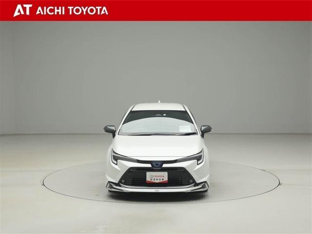 カローラツーリング ハイブリッド　ダブルバイビー　メディアプレイヤー接続　バックモニター　フルセグＴＶ　ＬＥＤライト　ワンオーナー　クルコン　横滑り防止　エアロ　盗難防止装置　ナビ・ＴＶ　ドライブレコーダー　エアバッグ　ＥＴＣ　ＡＢＳ　キーレス（9枚目）