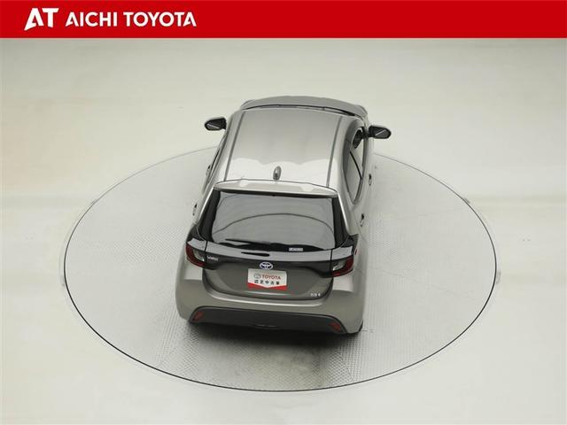 ヤリス ハイブリッドＧ　サイドエアバッグ　スマートキ　ナビ　Ｂモニター　ドライブレコーダー　ＥＴＣ車載器　横滑り防止装置　クルコン　セキュリティアラーム　メディアプレイヤー接続　パワステ　メモリーナビゲーション　キーフリー（13枚目）