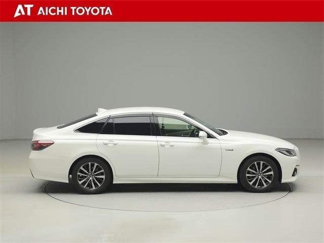 クラウンハイブリッド Ｓ　Ｃパッケージ　衝突軽減Ｂ　盗難防止システム　エアバッグ　クルコン　Ｂカメラ　ＬＥＤヘッドライト　フルセグＴＶ　ＡＣ１００Ｖ電源　スマートキー＆プッシュスタート　パワーシート　メモリーナビゲーション　ＥＴＣ付　アルミ（7枚目）