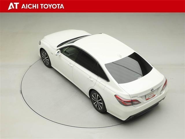 クラウンハイブリッド Ｓ　Ｃパッケージ　衝突軽減Ｂ　盗難防止システム　エアバッグ　クルコン　Ｂカメラ　ＬＥＤヘッドライト　フルセグＴＶ　ＡＣ１００Ｖ電源　スマートキー＆プッシュスタート　パワーシート　メモリーナビゲーション　ＥＴＣ付　アルミ（12枚目）