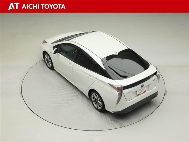 プリウス Aツーリングセレクション スマキー イモビライザー バックモニター 1オーナ クルコン LEDヘッドライト DVD視聴可 ETC ナビTV メモリーナビゲーション 横滑り防止機能 キーフリ アルミ AAC AUX ABS(12枚目)