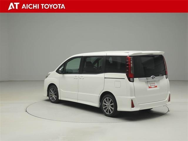 ノア Ｓｉ　横滑防止装置　地上デジタル　ＬＥＤライト　リアオートエアコン　パワーウィンドウ　ＤＶＤ再生可能　パワーステアリング　ＡＡＣ　ＥＴＣ付き　ＡＢＳ　アルミ　三列シート　ミュージックプレイヤー接続可（4枚目）