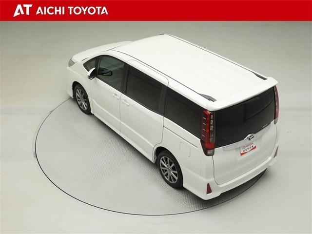 ノア Ｓｉ　横滑防止装置　地上デジタル　ＬＥＤライト　リアオートエアコン　パワーウィンドウ　ＤＶＤ再生可能　パワーステアリング　ＡＡＣ　ＥＴＣ付き　ＡＢＳ　アルミ　三列シート　ミュージックプレイヤー接続可（12枚目）