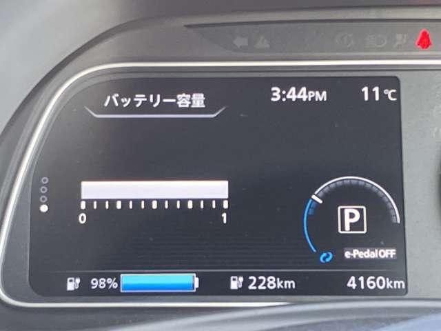 日産 リーフ