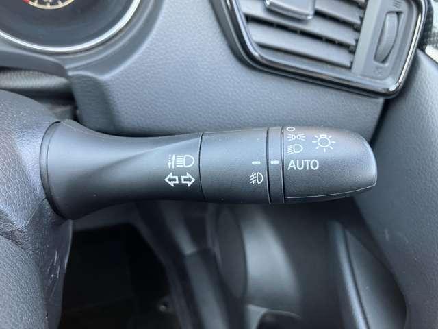 エクストレイル ２．０　２０Ｘｉ　２列車　４ＷＤ　プロパイロット　大画面純正メモリーナビ　ドライブレコーダ　ワンオ－ナ－　ＬＥＤ　フルタイム４ＷＤ　キーフリー　レーンキープアシスト　スマートキー　サイドモニター　ＥＴＣ　メモリーナビ　アルミホイール　ワンセグＴＶ　アイドリングストップ（12枚目）