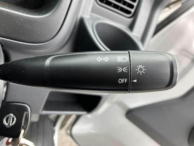 ＮＴ１００クリッパートラック ６６０　ＧＸ　４ＷＤ　パワーウィンドウ　ＥＴＣ　フォグランプ　プ　ＥＴＣ付き　切替４ＷＤ　パワーウインド　ワンオーナー車　キーレスエントリー　ＡＣ　記録簿　パワーステアリング　エアバッグ　助手席エアバック（6枚目）