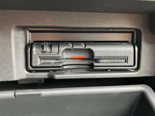 セレナ 2.0 ハイウェイスター S-HYBRID アドバンストセーフティ パッケージ クルーズコントロール エマージェンシーブ 衝突軽減B パワーステアリング ワンセグTV 車線逸脱防止 スマートキー キーフリー ETC AW ワンオーナー アイドリングストップ 記録簿 ナビTV AC ABS サイドカメラ メモリーナビ PW(9枚目)