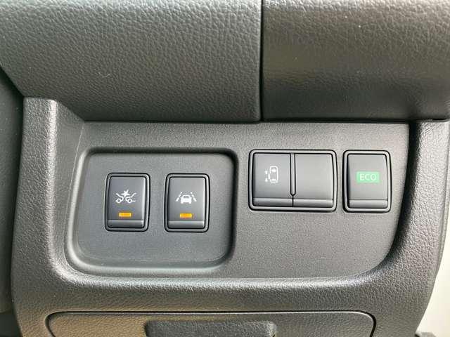 セレナ 2.0 ハイウェイスター S-HYBRID アドバンストセーフティ パッケージ クルーズコントロール エマージェンシーブ 衝突軽減B パワーステアリング ワンセグTV 車線逸脱防止 スマートキー キーフリー ETC AW ワンオーナー アイドリングストップ 記録簿 ナビTV AC ABS サイドカメラ メモリーナビ PW(10枚目)
