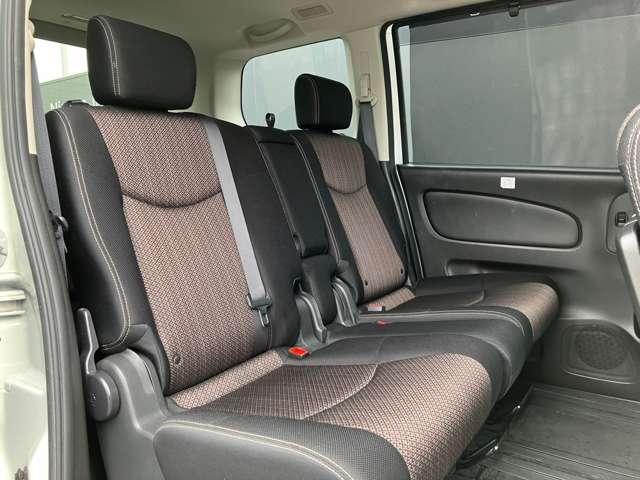 セレナ 2.0 ハイウェイスター S-HYBRID アドバンストセーフティ パッケージ クルーズコントロール エマージェンシーブ 衝突軽減B パワーステアリング ワンセグTV 車線逸脱防止 スマートキー キーフリー ETC AW ワンオーナー アイドリングストップ 記録簿 ナビTV AC ABS サイドカメラ メモリーナビ PW(16枚目)
