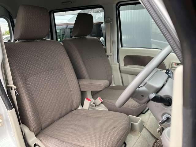NV100クリッパーバン 660 GX ハイルーフ 衝突被害軽減ブレーキ ケンウッド社外ナビ キーレスエントリーキー パワーウィンドー 助手席エアバック エアコン ワンオーナー ETC レーンアシスト 運転席エアバック パワステ ABS 寒冷地仕様 ワンセグ デュアルカメラブレーキS(5枚目)