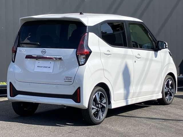 デイズ 660 ハイウェイスターGターボ プロパイロット エディション 雹害車 エマージェンシーブレーキ アルミ エアバック LEDヘッドライト レーダークルーズ インテリジェントキー レーンアシスト キーレス サイドカメラ アイドリングストップ エアコン バックカメラ サイドエアバック ABS PS(2枚目)