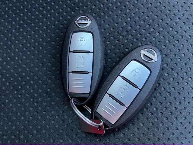 フェアレディＺ ３．０　バージョン　ＳＴ　大画面メーカーＯＰナビ　ＬＥＤヘッドライト　衝突軽減システム　レーンキープ　オートクルーズ　Ｂモニタ　盗難防止システム　ワンオーナ　アルミホイール　ＬＥＤヘッドライト　ナビＴＶ　スマートキー　ＥＴＣ　キーレス　オートエアコン　パワーステアリング（18枚目）