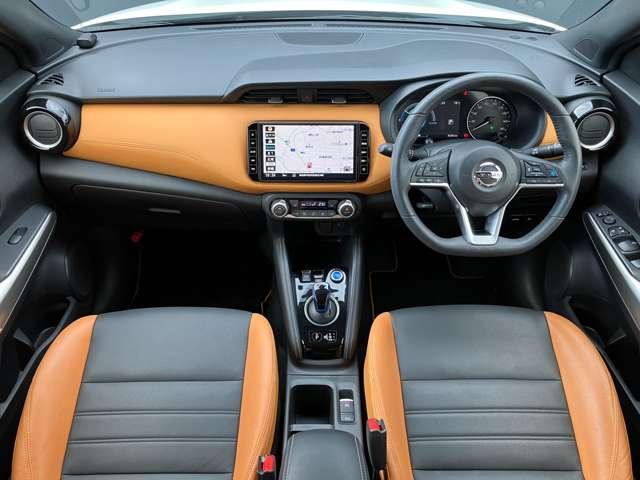 キックス １．２　Ｘ　ツートーン　インテリアエディション　（ｅ－ＰＯＷＥＲ）　プロパイロット　前後ドライブレコーダー　エマージェンシーＢ　セキュリティ　アラウンドモニター　Ｒカメラ　ＬＥＤ　ワンオーナ　エアコン　ドラレコ　スマートキー　記録簿　ＥＴＣ　メモリーナビ　サイドエアバック　ＡＷ　キーレス　寒冷地仕様　ＡＢＳ（4枚目）