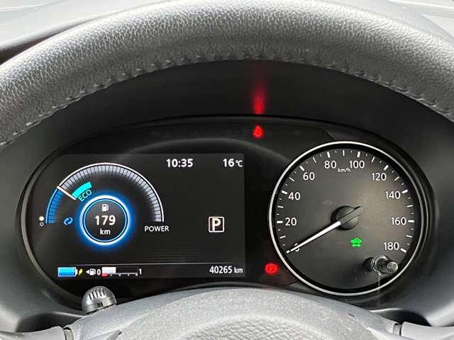 キックス １．２　Ｘ　ツートーン　インテリアエディション　（ｅ－ＰＯＷＥＲ）　プロパイロット　前後ドライブレコーダー　エマージェンシーＢ　セキュリティ　アラウンドモニター　Ｒカメラ　ＬＥＤ　ワンオーナ　エアコン　ドラレコ　スマートキー　記録簿　ＥＴＣ　メモリーナビ　サイドエアバック　ＡＷ　キーレス　寒冷地仕様　ＡＢＳ（6枚目）