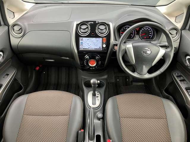 ノート １．２　メダリスト　Ｘ　純正メモリーナビ　バックカメラ　ＥＴＣ　バックモニター　記録簿付き　車線逸脱警報装置　インテリキー　Ｉストップ　ワンオーナー　デュアルエアバック　キーレス　パワーステアリング　イモビライザー　ＥＴＣ車載器　オートエアコン　メモリーナビ（4枚目）