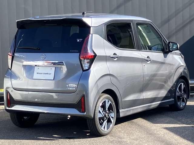 デイズ ６６０　ハイウェイスターＧターボ　プロパイロット　エディション　※雹害車※大画面メモリー純正ナビ　アルミ　イモビ　エアバック　ＥＴＣ車載器　ＬＥＤヘッドライト　レーダークルーズ　インテリジェントキー　禁煙車　レーンアシスト　キーレス　ドライブレコーダー　サイドカメラ　アイドリングストップ　エアコン（2枚目）