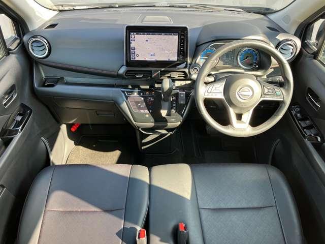 デイズ ６６０　ハイウェイスターＧターボ　プロパイロット　エディション　※雹害車※大画面メモリー純正ナビ　アルミ　イモビ　エアバック　ＥＴＣ車載器　ＬＥＤヘッドライト　レーダークルーズ　インテリジェントキー　禁煙車　レーンアシスト　キーレス　ドライブレコーダー　サイドカメラ　アイドリングストップ　エアコン（4枚目）