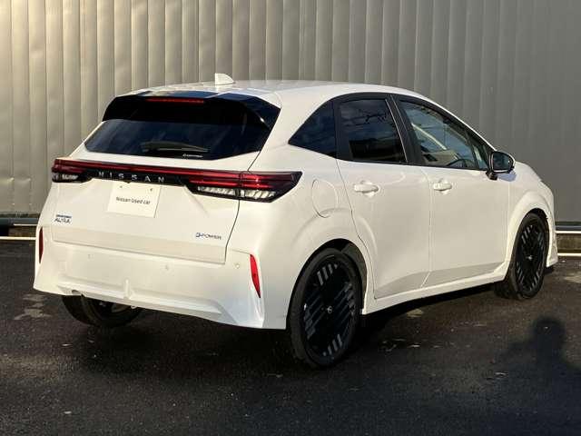 オーラ １．２　Ｇ　レザーエディション　※雹害車※　プロパイロット　エマージェン　追突防止　レーダークルーズ　車線逸脱警報装置　寒冷地仕様　ＬＥＤ　盗難防止　バックモニター　ＥＴＣ　インテリジェントキー　メモリーナビゲーション　ＡＷ　キーレスエントリー　オートエアコン　ＡＢＳ（2枚目）