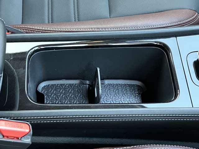 キックス １．２　Ｘ　ツートーン　インテリアエディション　（ｅ－ＰＯＷＥＲ）　※雹害車※　プロパイロット　エマージェン　レーダークルーズ　被害軽減ブレーキ　ＬＥＤヘッドライト　アラウンドビューモニター　インテリジェントキー　ドラレコ　ＥＴＣ　メモリ－ナビ　エアコン　パワステ　キーレス　パワーウィンドウ　ＡＢＳ　車線逸脱（13枚目）