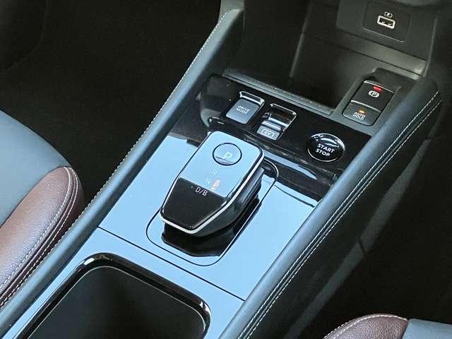 キックス １．２　Ｘ　ツートーン　インテリアエディション　（ｅ－ＰＯＷＥＲ）　※雹害車※　プロパイロット　エマージェン　レーダークルーズ　被害軽減ブレーキ　ＬＥＤヘッドライト　アラウンドビューモニター　インテリジェントキー　ドラレコ　ＥＴＣ　メモリ－ナビ　エアコン　パワステ　キーレス　パワーウィンドウ　ＡＢＳ　車線逸脱（14枚目）