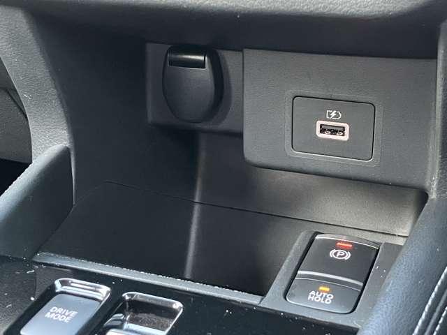 キックス １．２　Ｘ　ツートーン　インテリアエディション　（ｅ－ＰＯＷＥＲ）　※雹害車※　プロパイロット　エマージェン　レーダークルーズ　被害軽減ブレーキ　ＬＥＤヘッドライト　アラウンドビューモニター　インテリジェントキー　ドラレコ　ＥＴＣ　メモリ－ナビ　エアコン　パワステ　キーレス　パワーウィンドウ　ＡＢＳ　車線逸脱（15枚目）