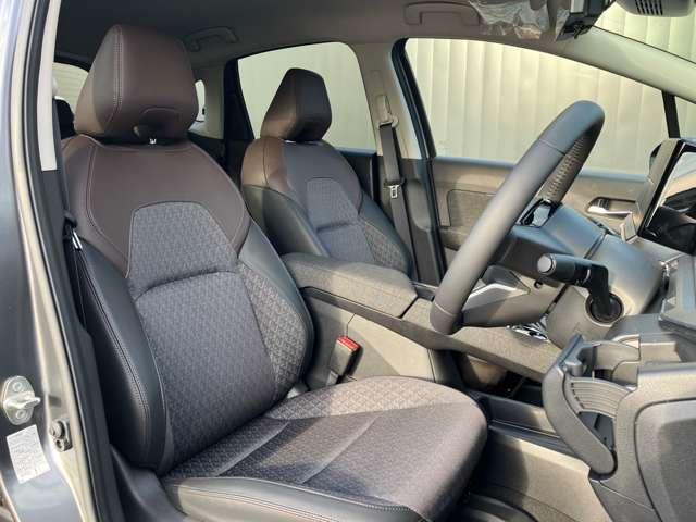 オーラ １．２　Ｇ　※雹害車※　エマージェンシーブレーキ　踏　自動（被害軽減）ブレーキ　ＬＥＤ　ＬＫＡ　サイドカメラ　カーテンエアバッグ　アルミホイール　インテリジェントキー　パワーウィンドウ　フルオートエアコン　キーレスエントリー　バックモニター　エアバッグ（3枚目）