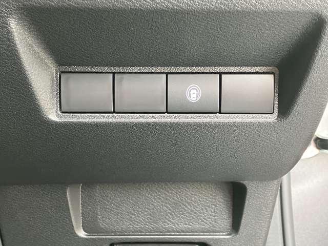 オーラ １．２　Ｇ　※雹害車※　エマージェンシーブレーキ　踏　自動（被害軽減）ブレーキ　ＬＥＤ　ＬＫＡ　サイドカメラ　カーテンエアバッグ　アルミホイール　インテリジェントキー　パワーウィンドウ　フルオートエアコン　キーレスエントリー　バックモニター　エアバッグ（12枚目）