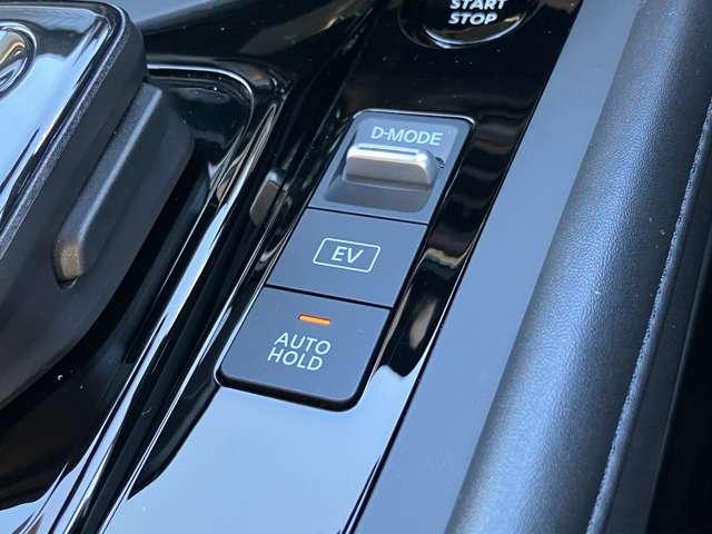 ノート １．２　Ｘ　※社用車ＵＰ※　プロパイロット　純正メーカ　リアカメラ　衝突被害軽減ブレ－キ　全方位カメラ　ＥＴＣ付　ＬＥＤヘッドライト　レーダークルーズ　レーンアシスト　インテリジェントキー　ワンオーナー　ドラレコ　整備記録簿　盗難防止システム　ワンセグＴＶ（14枚目）