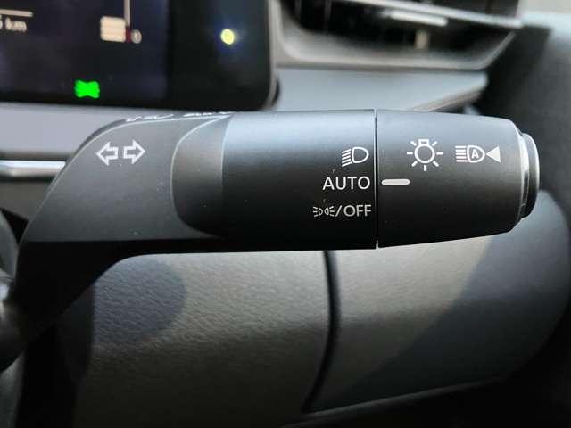 ノート １．２　Ｘ　※雹害車※　エマージェンシーブレーキ　リアカメラ　衝突被害軽減ブレ－キ　全方位カメラ　ＬＥＤヘッドライト　レーンアシスト　インテリジェントキー　サイドカーテンエアバック　サイドカメラ　パワーウィンドウ　オートエアコン　キーレス　ＡＢＳ（10枚目）